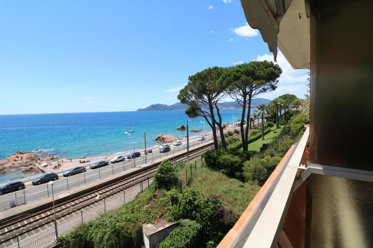 Studio With Beautiful Sea View And Direct Beach Access Cannes Kültér fotó
